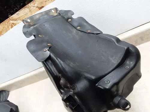 Honda CR250R CR250-R Air Box Cleaner Unit 1984 PA #8 AP-