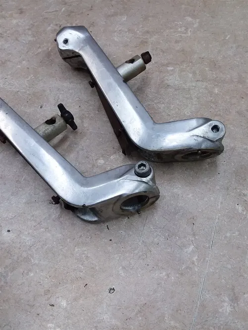 Yamaha 1100 XJ1100 MAXIM Handlebar Riser Clamp Brackets 1982 PA AP-279