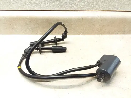 1995 Suzuki GSXR 1100 Rear Ignition Coil Spark Plug Caps GSXR1100-W PA AP-304