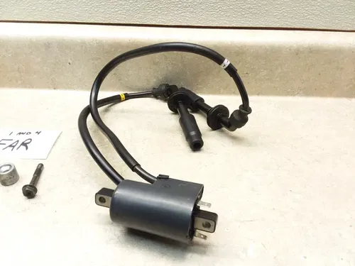 1995 Suzuki GSXR 1100 Rear Ignition Coil Spark Plug Caps GSXR1100-W PA AP-304