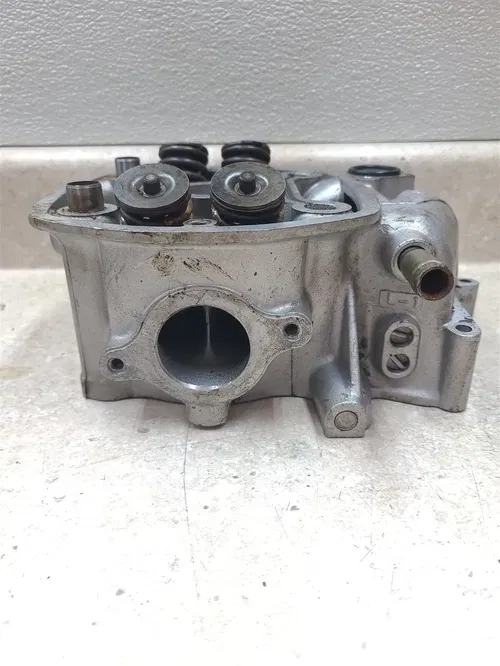 Honda 500 CX CX500-CUSTOM Engine Left Cylinder Head 1979 PA AP-113