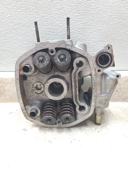 Honda 500 CX CX500-CUSTOM Engine Left Cylinder Head 1979 PA AP-113