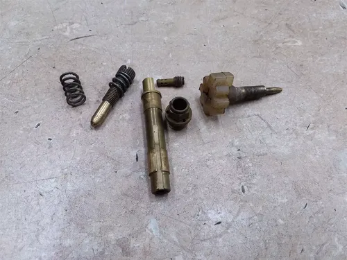 Yamaha YZ400 Engine Carburetor Carb Jet Screw LOT 1977 Vintage PA AP-429