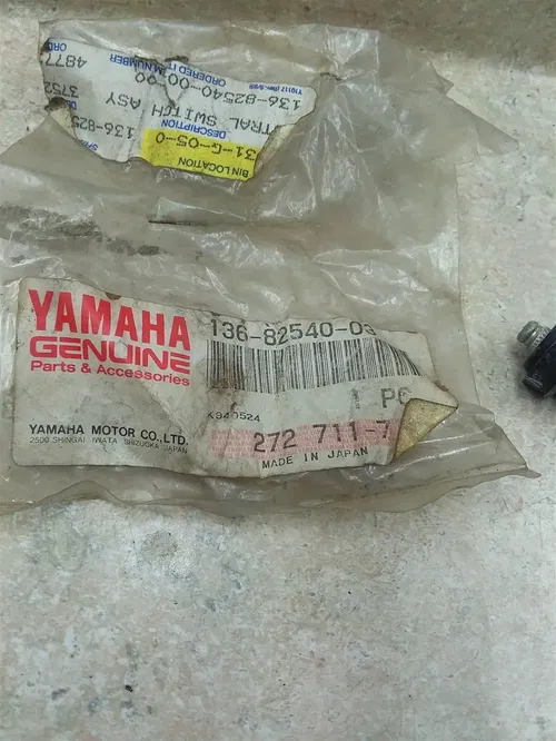 Yamaha YFM350 Neutral Switch 1994 136-82540-03 NOS PA #26 AP-322