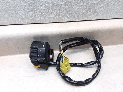 1995 Suzuki GSXR 1100 Left Handlebar Control Switch GSXR1100-W PA AP-304