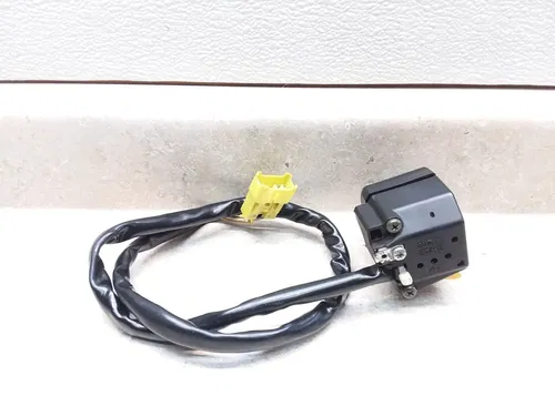 1995 Suzuki GSXR 1100 Left Handlebar Control Switch GSXR1100-W PA AP-304