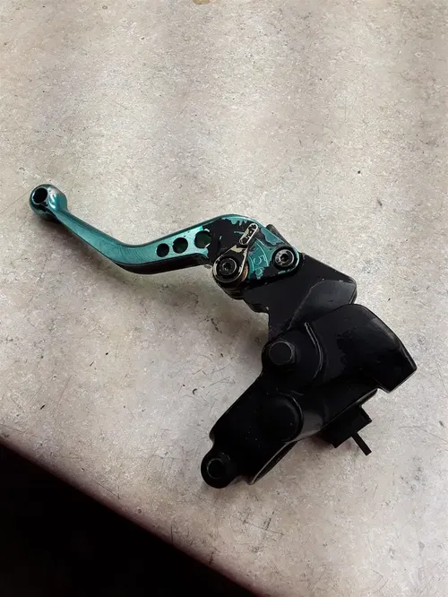 Kawasaki 300 EX300-R NINJA Left Lever Perch 2014 AP-216