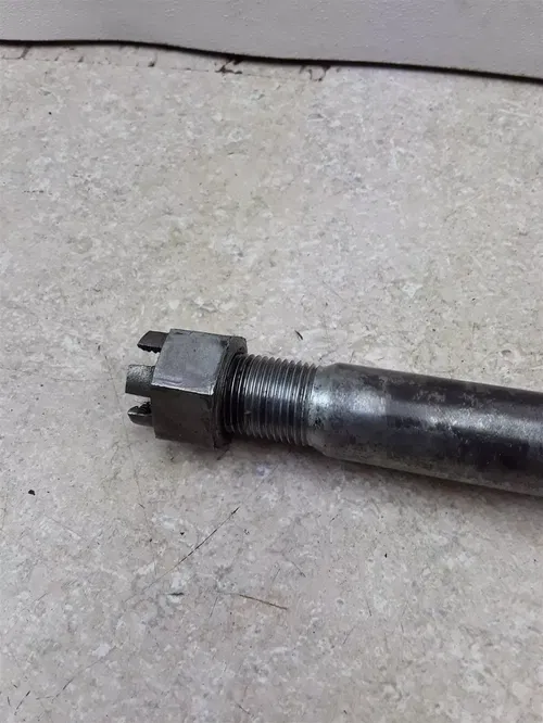 Kawasaki 1300 ZN1300 VOYAGER Rear Wheel Axle 1983 1984 1985 AP-244