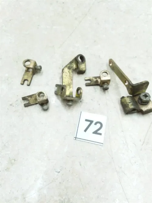 Yamaha FZ750 1985 Carburetor Choke Plunger Brackets #72 SA AP-424
