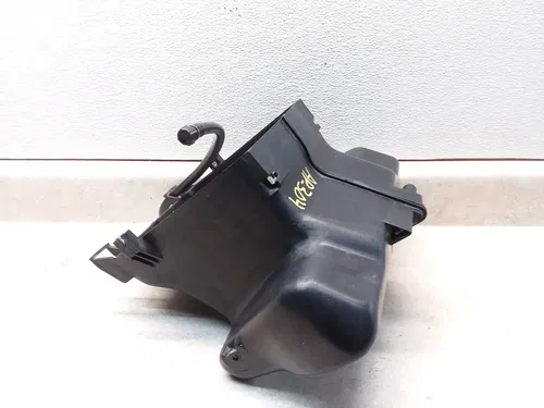 1995 Suzuki GSXR 1100 Air Cleaner Box Housing GSXR1100-W JPA AP-304