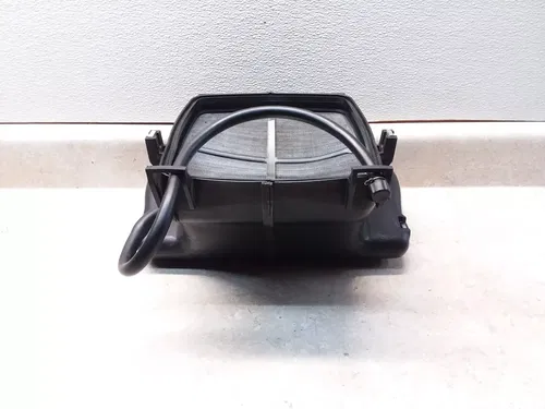 1995 Suzuki GSXR 1100 Air Cleaner Box Housing GSXR1100-W JPA AP-304