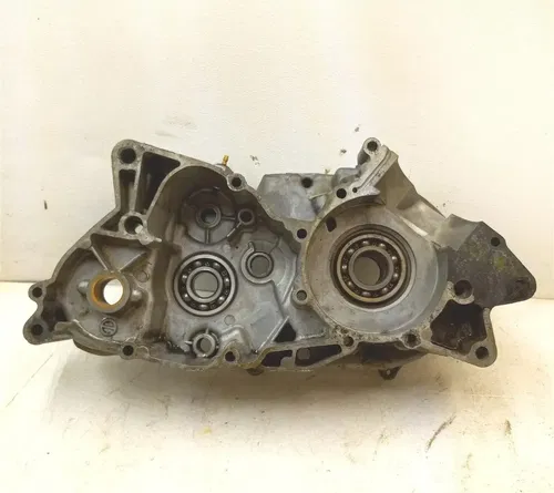 Suzuki 185 TS TS185 Engine LEFT Crankcase 1974 PA AP-132