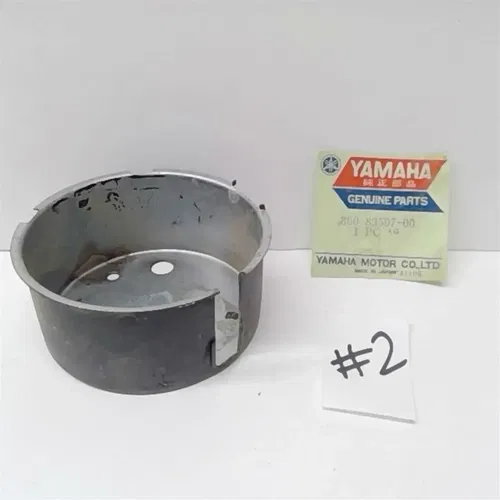 AP-197 Yamaha RD250 RD350 NOS Speedometer Cover #2 360-83507-00 PA