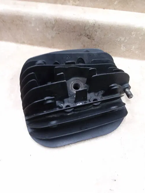 Kawasaki 250 KX KX250 Engine Cylinder Head 1978 PA RP-