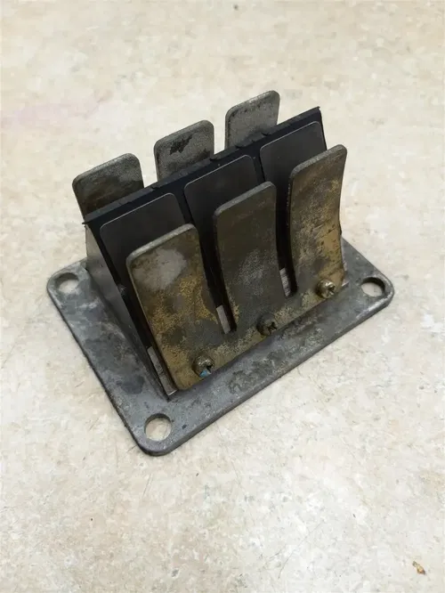 Yamaha TY250 TRIALS Engine Reed Valve Cage PA 1989 AP-192