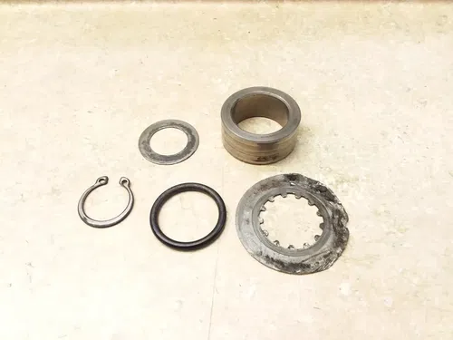 Yamaha SC500 1973 1974 Engine Drive Sprocket Collar & Nut Hardware PA AP-275