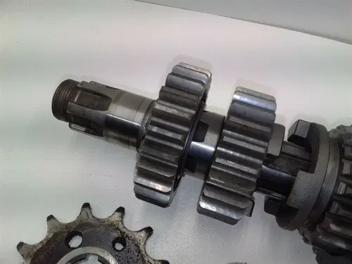 YAMAHA 490 YZ490-J AHRMA Engine Primary Main Transmisson shaft Gears 1982 AP-32