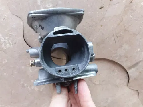 Kawasaki KZ400-H LTD V60A Carburetor Right Carb Body 1979 # 25 UO AP-405
