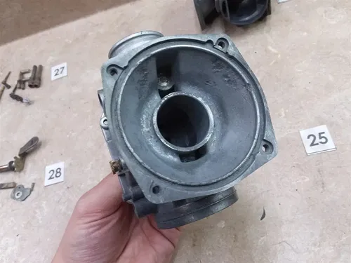 Kawasaki KZ400-H LTD V60A Carburetor Right Carb Body 1979 # 25 UO AP-405