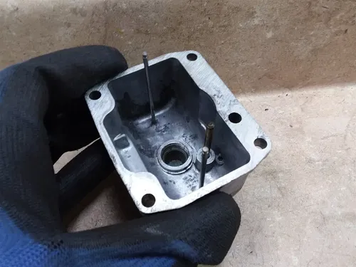 Yamaha YZ400 Engine Carburetor Carb Float Bowl 1977 Vintage PA AP-429