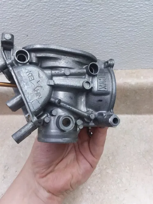 Kawasaki ZX600-E ZZR600 Carburetor LEFT Outside Body #26 1993-2003 UO AP-359