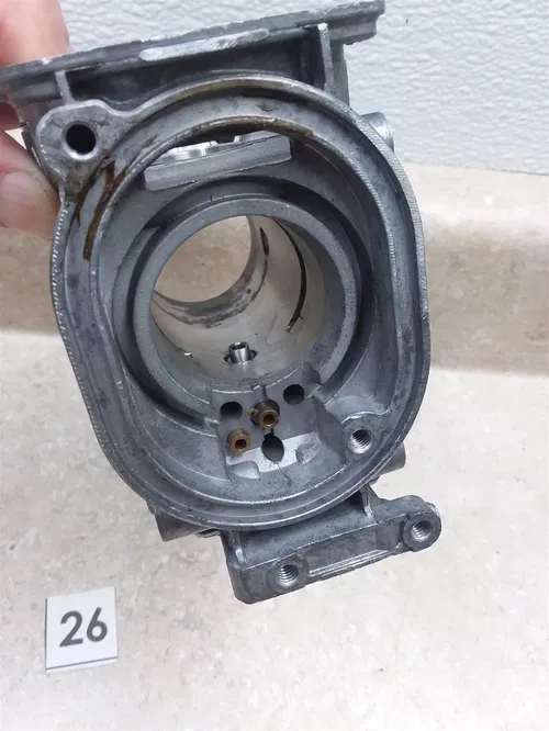 Kawasaki ZX600-E ZZR600 Carburetor LEFT Outside Body #26 1993-2003 UO AP-359