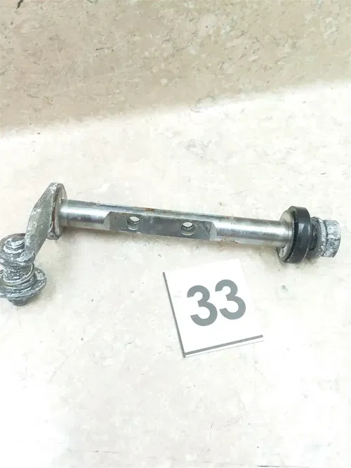 Kawasaki KZ750 Carburetor LEFT Inside Throttle Shaft #33 1983 UO AP-355