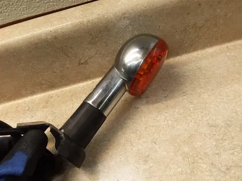 Suzuki 250 GZ250 2001-2005 Right Front Turn Signal PA AP-320