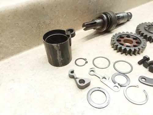 Yamaha SC500 1973 1974 Engine Kick Start & Gear Assembly Lot PA AP-275
