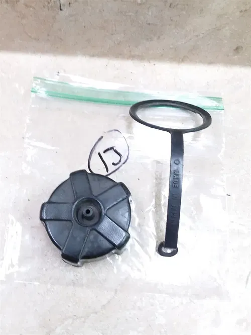 Suzuki RM125 RM250 RM400 Gas Tank Cap 1979 1980 #13 PA RP-