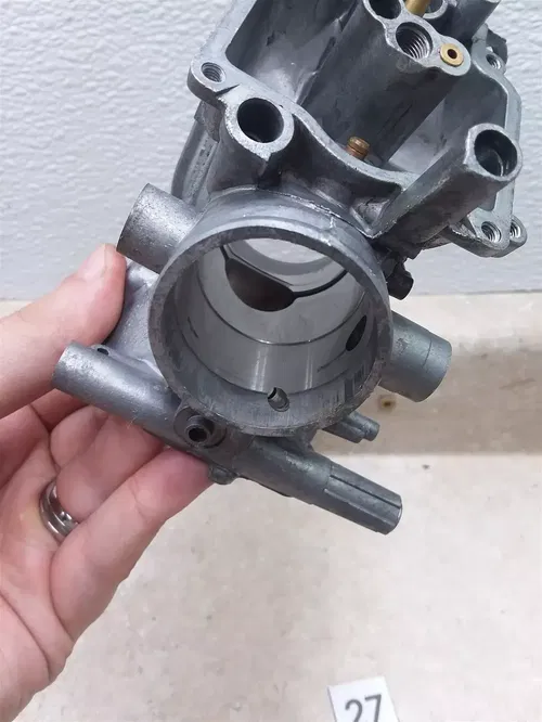 Kawasaki ZX600-E ZZR600 Carburetor LEFT Inside Body #27 1993-2003 UO AP-359