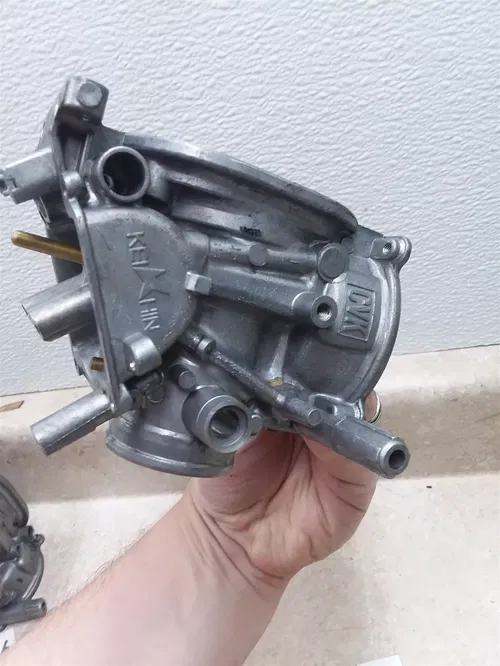 Kawasaki ZX600-E ZZR600 Carburetor LEFT Inside Body #27 1993-2003 UO AP-359