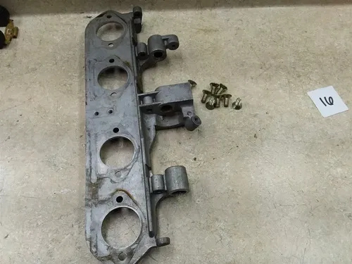 Kawasaki KZ650-B2 1084 Carburetor Body Bracket & Screws 1978 #16 AP-284