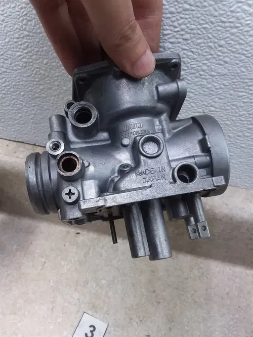 Suzuki GS650-G-E Carburetor Right Inside Body 1981-1983 #3 SA AP-416