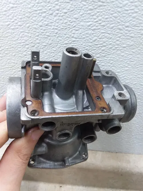 Suzuki GS650-G-E Carburetor Right Inside Body 1981-1983 #3 SA AP-416