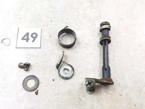 Honda CB650-SC Nighthawk Carb Right Inner Throttle Shaft 1983-1985 #49 UO AP-394