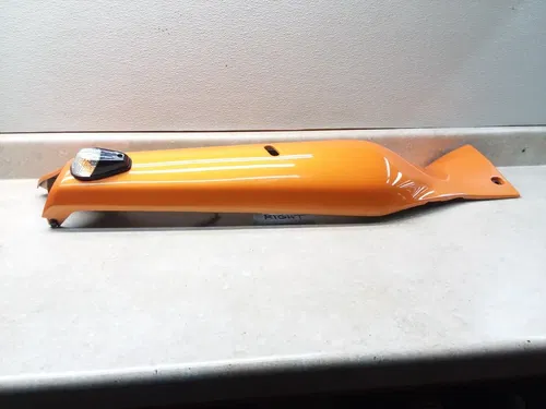 1995 Suzuki GSXR 1100 Right Side Cover Frame Body Panel GSXR1100-W PA AP-304