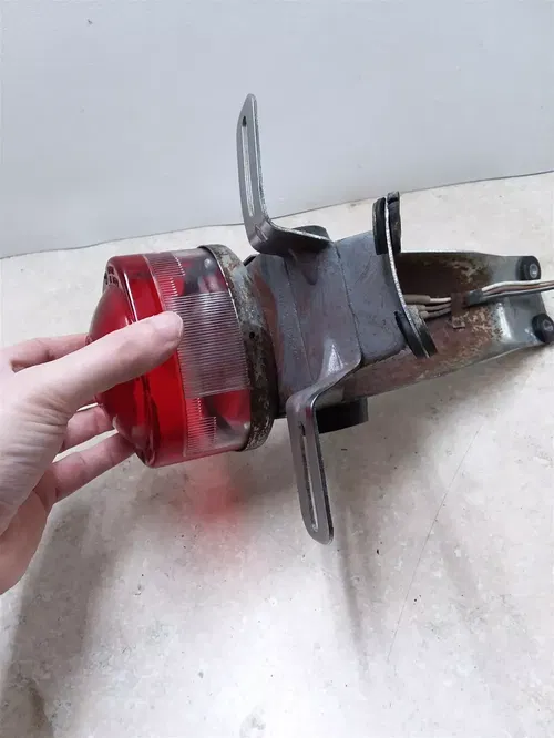Suzuki COBRA T500 Genuine Chrome Rear Taillight Bracket/Lens Unit 1968