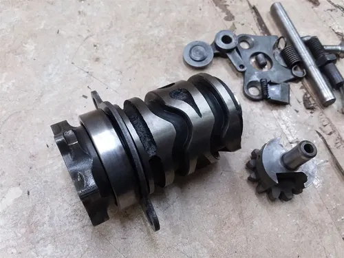 Kawasaki 125 KX125 Engine Shift Drum Hardware 1982 1983 1984 AP-221