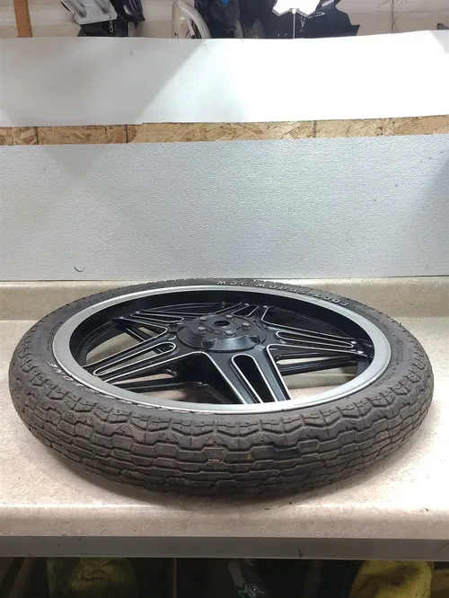 Honda 500 CX CX500-CUSTOM Mag Front wheel Rim 1979 PA AP-113