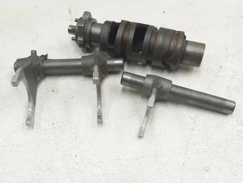 Suzuki 1200 GSF BANDIT GSF1200 Engine SHIFT FORKS DRUM 1997 AP-84
