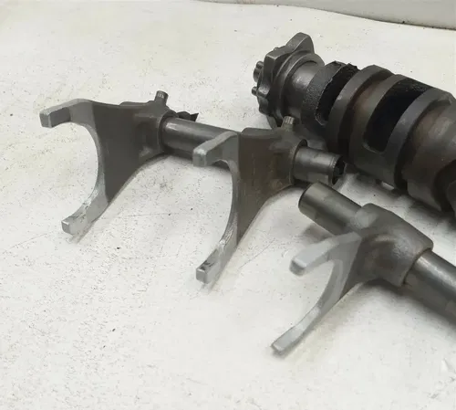 Suzuki 1200 GSF BANDIT GSF1200 Engine SHIFT FORKS DRUM 1997 AP-84