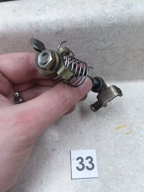 Yamaha XJ650 Maxim XJ750 Carb LEFT Hand Inside Shaft #33 1980-1983 UO AP-353
