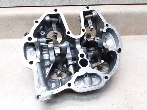 Honda XR600 XR600-R 1985 Engine Top Cylinder Head Cover Rocker Arms PA AP-260