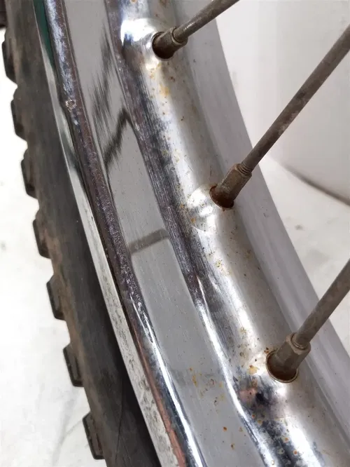 Suzuki 185 TS TS185 Good Chrome Front Wheel rim 1974 PA AP-132