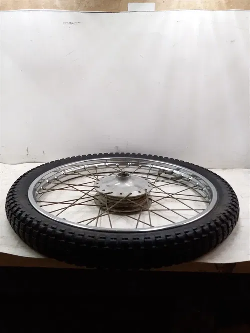 Suzuki 185 TS TS185 Good Chrome Front Wheel rim 1974 PA AP-132