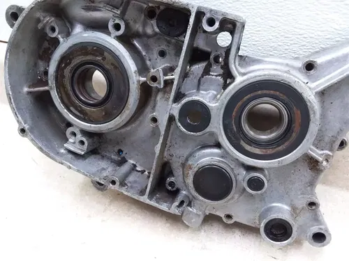 Yamaha 250 DT1 Engine Left Crankcase 1969 1970 1971 AP-256