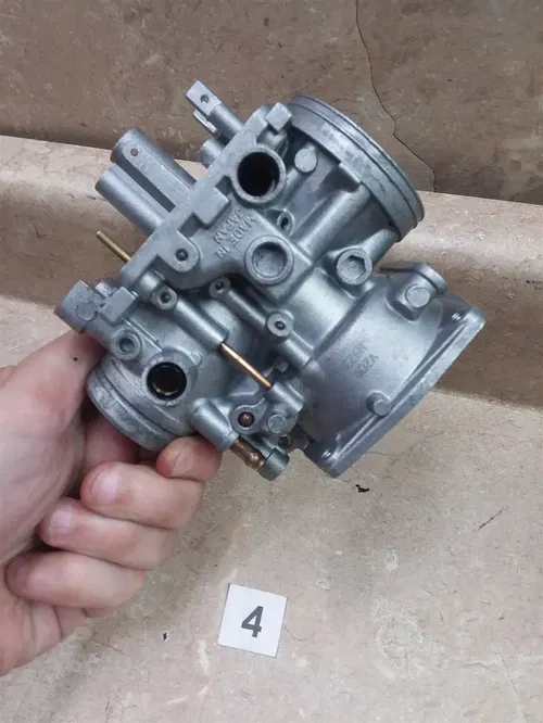 Kawasaki KZ1000-P Carburetor Carb RIGHT Outside Body 1986 -1990 #4 UO AP-367