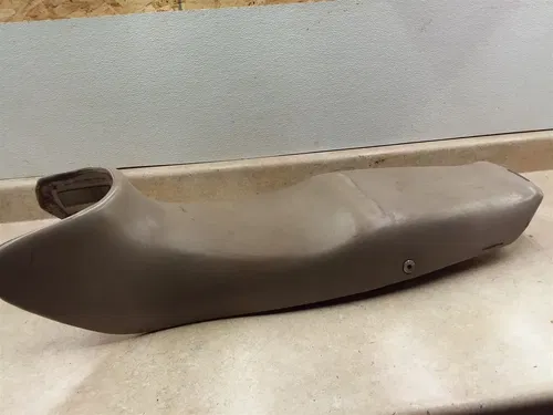 Honda 700 VFR VFR700 Seat Base Unint 1987 PA AP-322