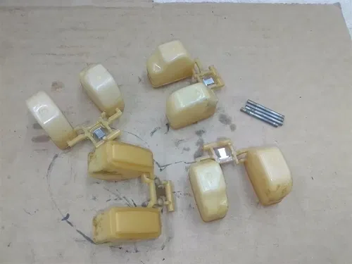 Yamaha 1000 FZ1 FZS Engine Carburetor Floats 2003 AP-17